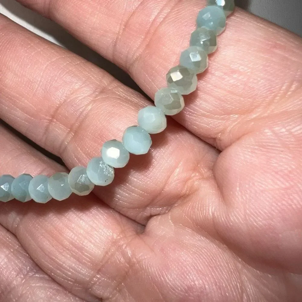Vintage Adventurine faceted Bead Stretch Necklace - Picture 3 of 5